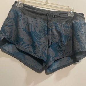 Rabbit Running - medium - 4 inch shorts, built in underwear - lightly used!